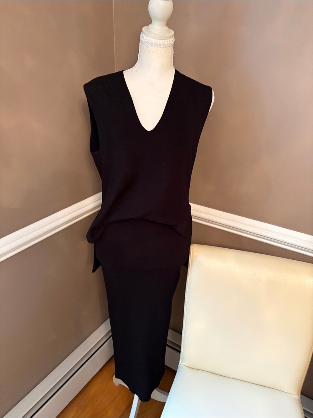 Sleeveless V-Neck Black Knit Top and Skirt- 2-Piece Set
